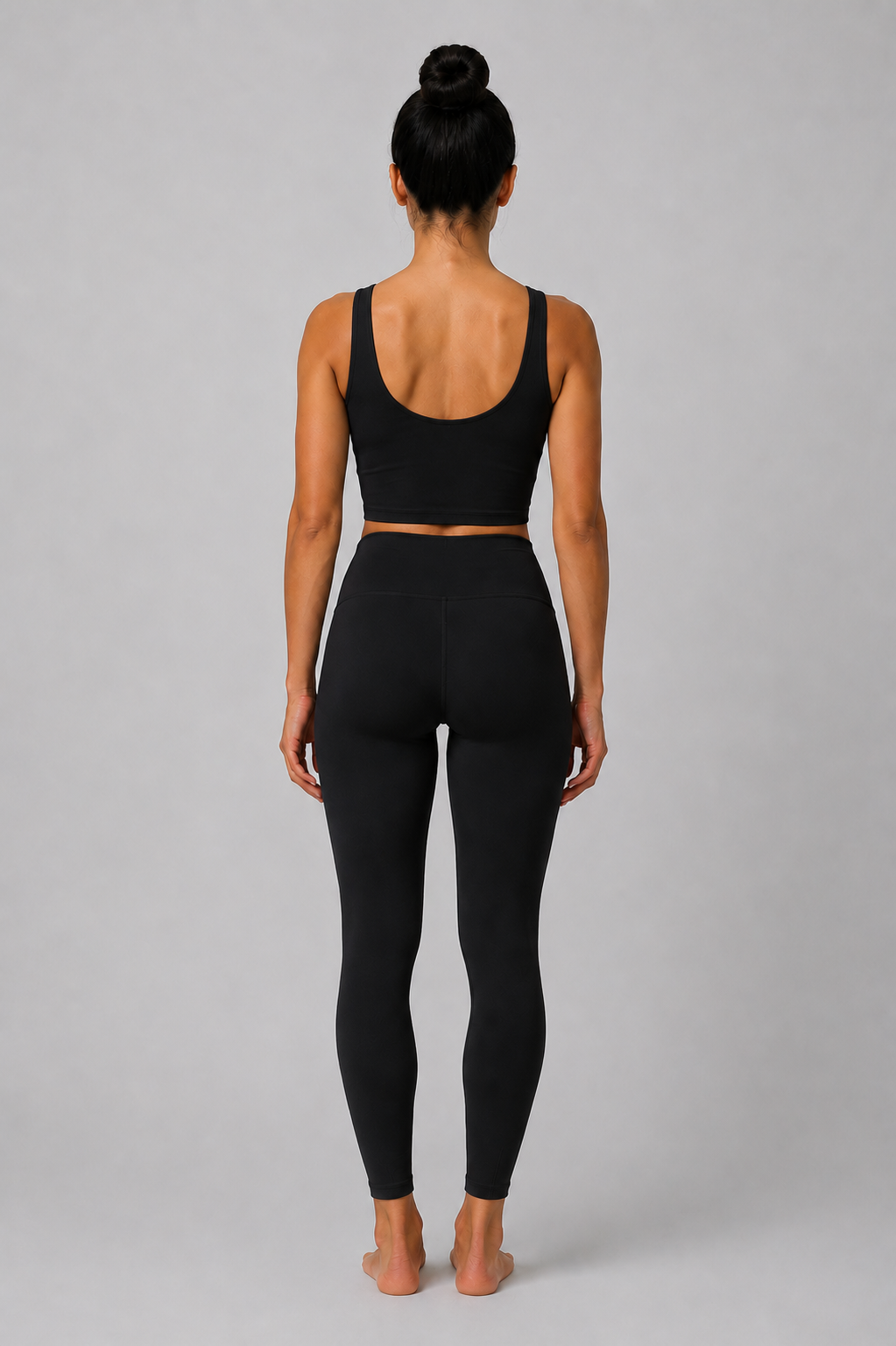 AERIS Essentials Tank Top - Black
